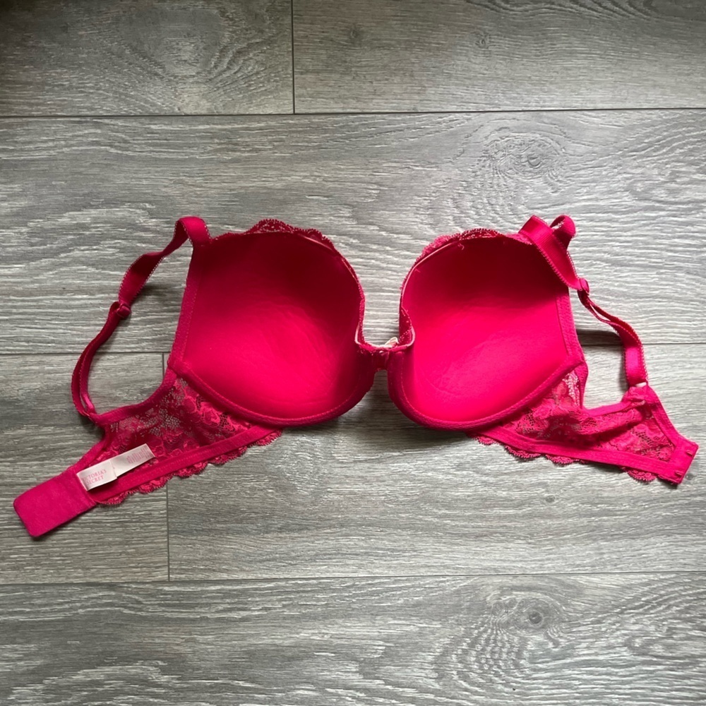 Victoria’s Secret Bright Pink Bow Rhinestone Underwire Lace Bra 32DD (E) - Picture 5 of 5